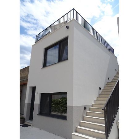 Modernes Kleines Haus Mit Terrasse Villa Split Exteriör bild