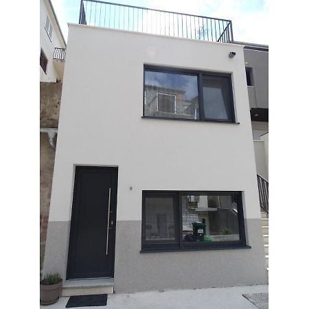 Modernes Kleines Haus Mit Terrasse Villa Split Exteriör bild