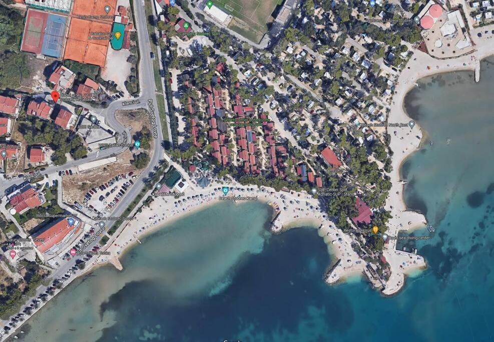 Modernes Kleines Haus Mit Terrasse Villa Split Exteriör bild